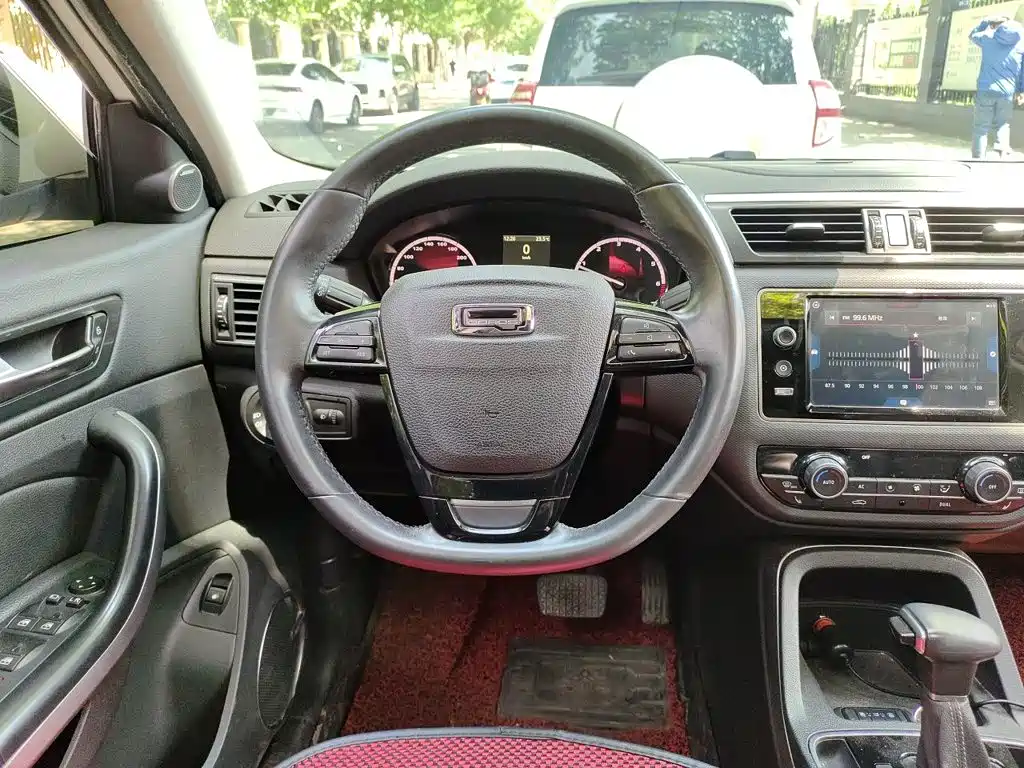 Qoros 5 观致5 2016款 1.6 T 自动豪华型