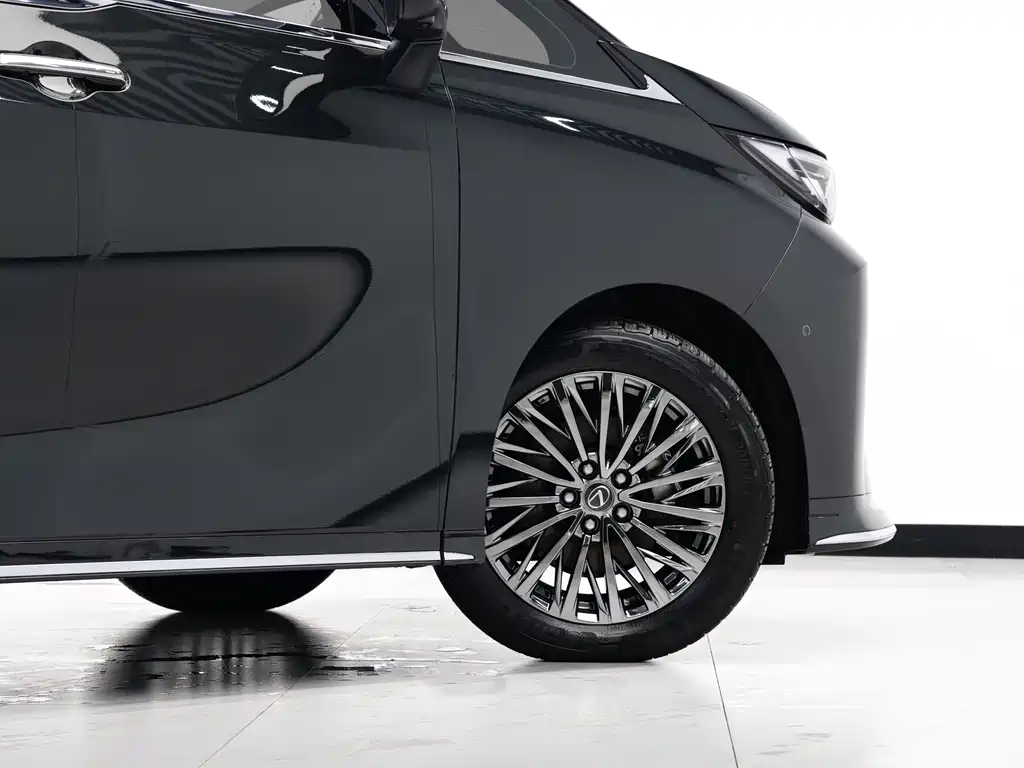 Lexus LM 350 h 7-seat Elegant