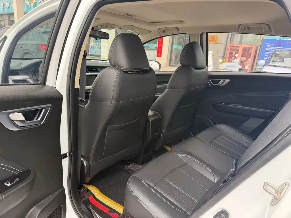 Vision X3 1.5 L CVT Distinguished