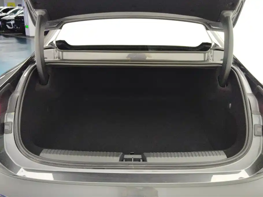 Lynk & Co 10 EM-P 120 4 WD Ultra