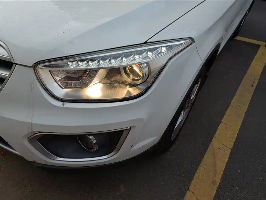Besturn X80 2.0 L Auto Luxury