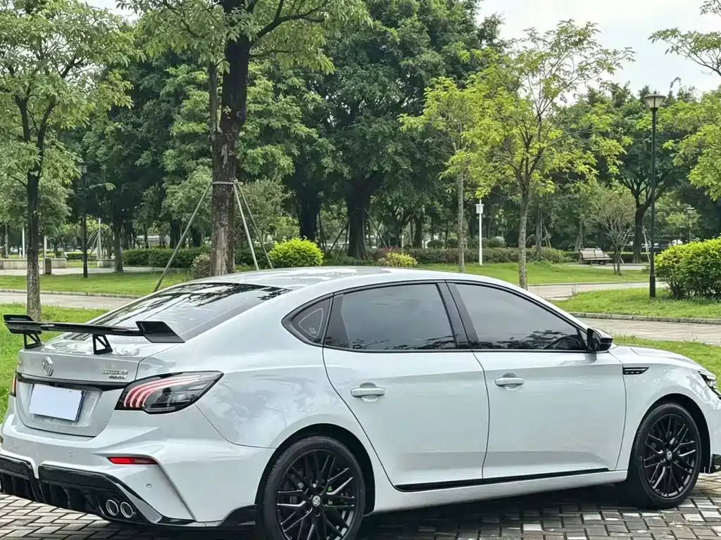 MG6 1.5 T XLINE