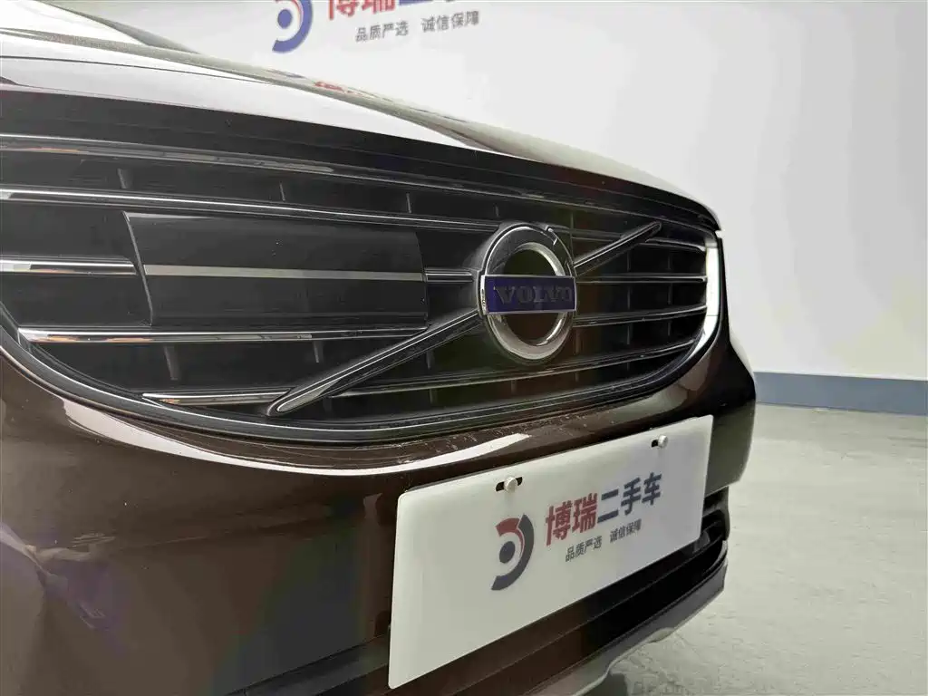 Volvo XC60 T5 AWD Smart Vision Upgraded