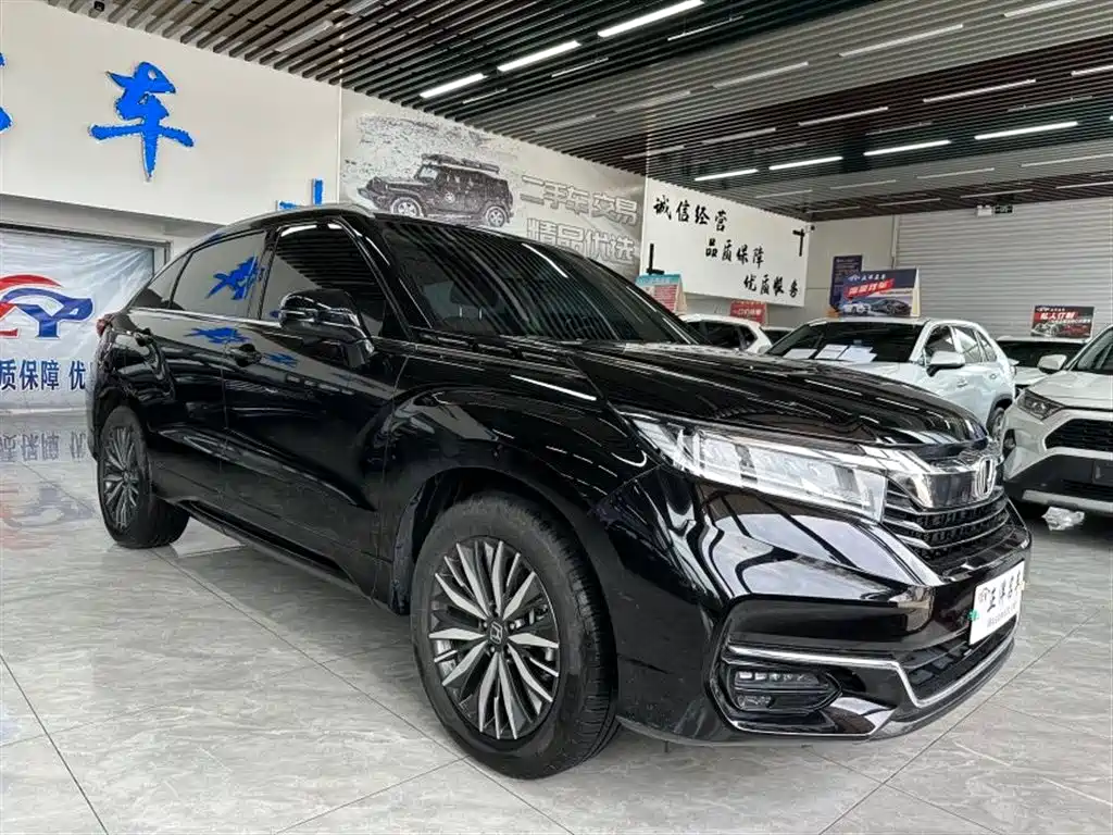 Avancier 370 TURBO 4 WD Premium Two-tone