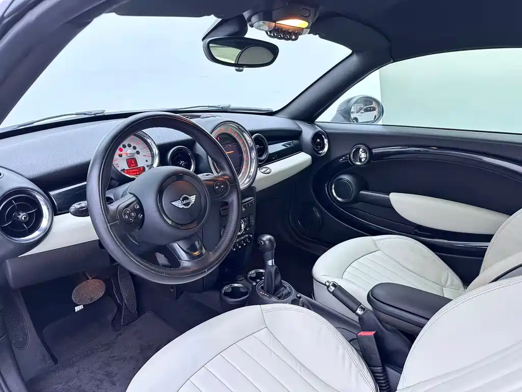 MINI Coupe 1.6 L COOPER