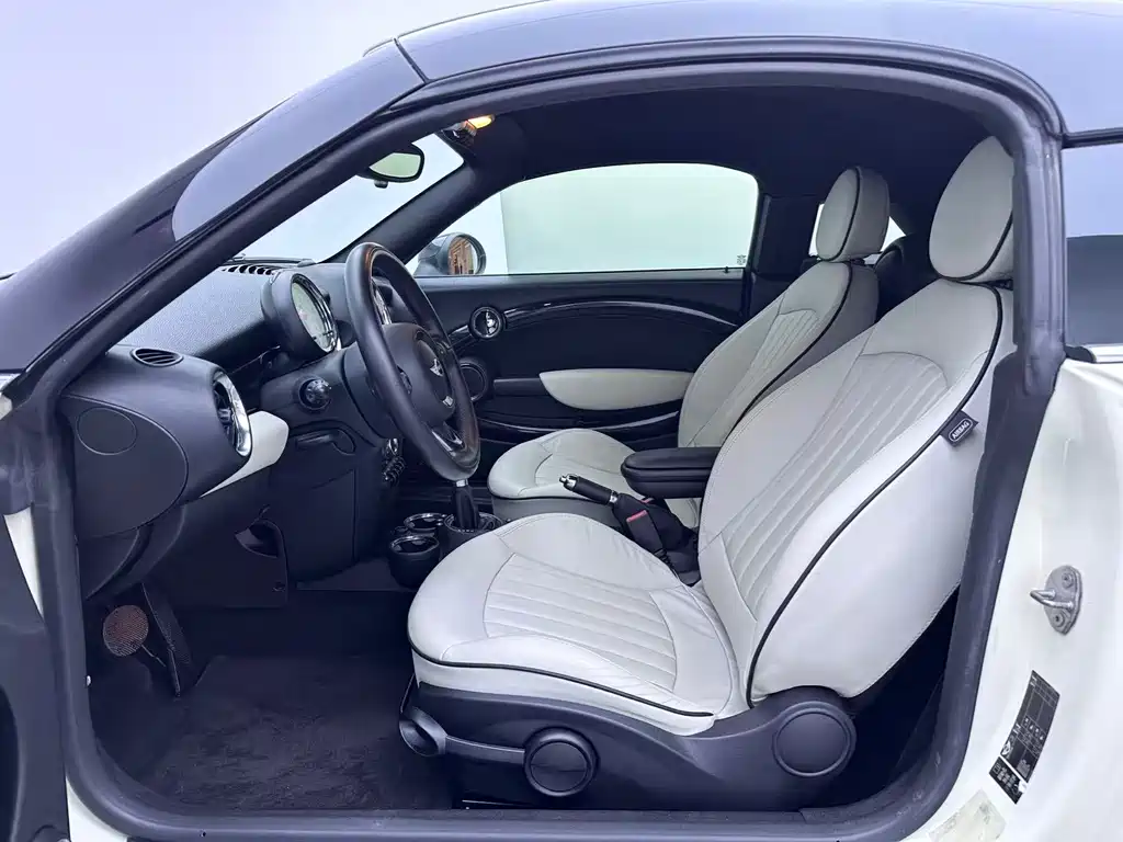 MINI Coupe 1.6 L COOPER