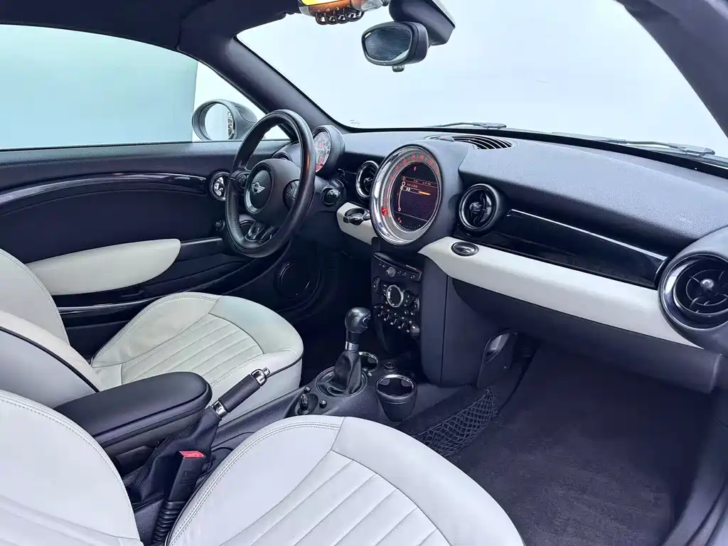 MINI Coupe 1.6 L COOPER