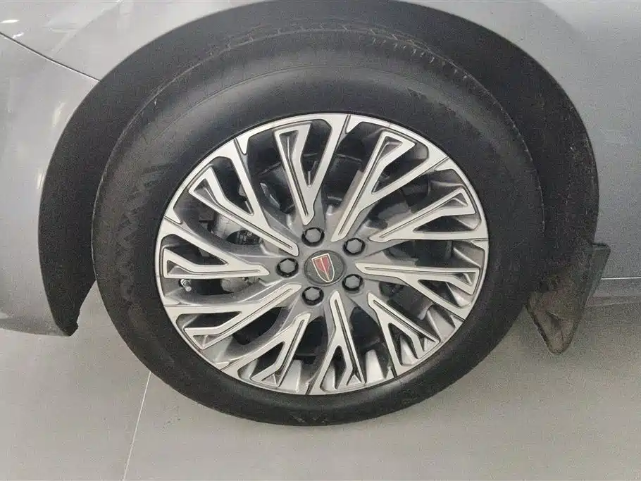 Hongqi H5 2.0 T Auto Connected Flagship Enjoyment