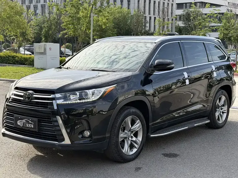 Toyota Highlander 2.0 T 4 WD Distinguished 7-seat CN-VI