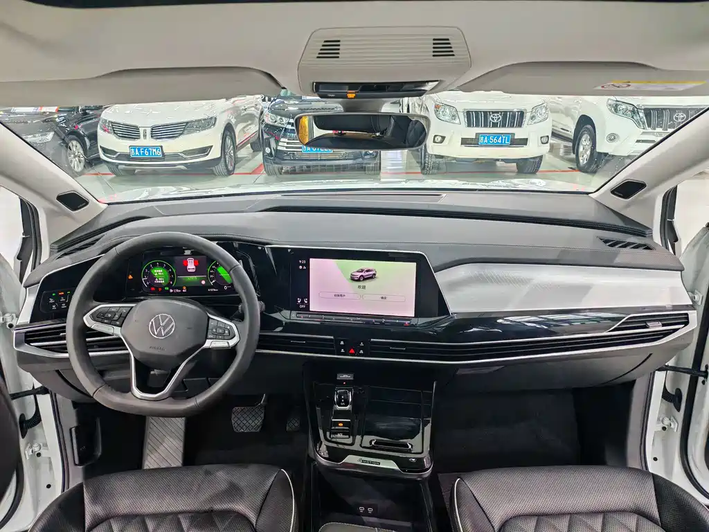 Talagon 380 TSI 4 WD Flagship Victory Realm 6-seat