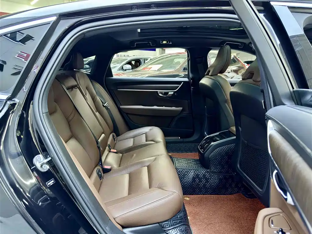 Volvo S90 B5 Smart Vision Luxury