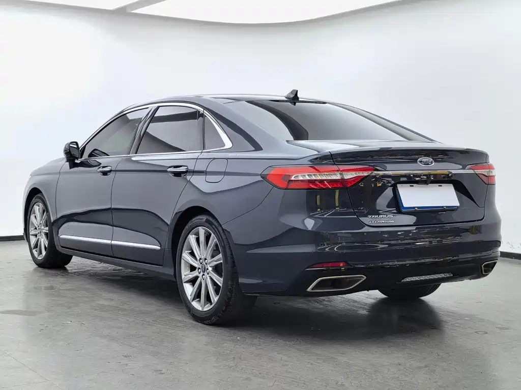 Taurus EcoBoost 245 Premium