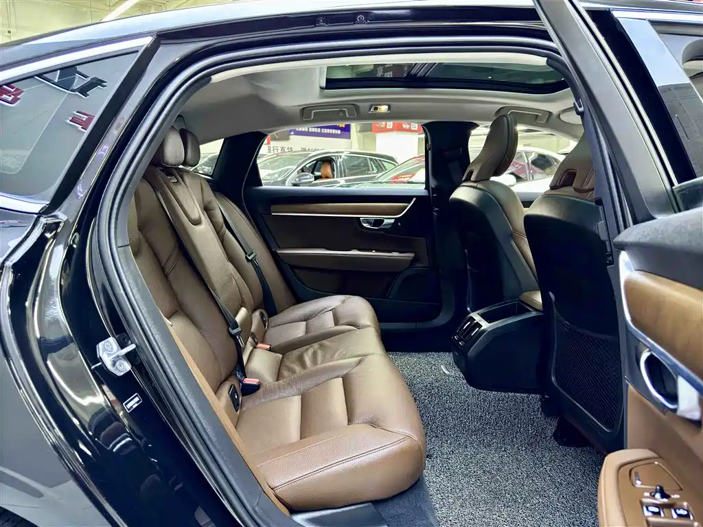 Volvo S90 Facelift T5 Smart Ease Luxury