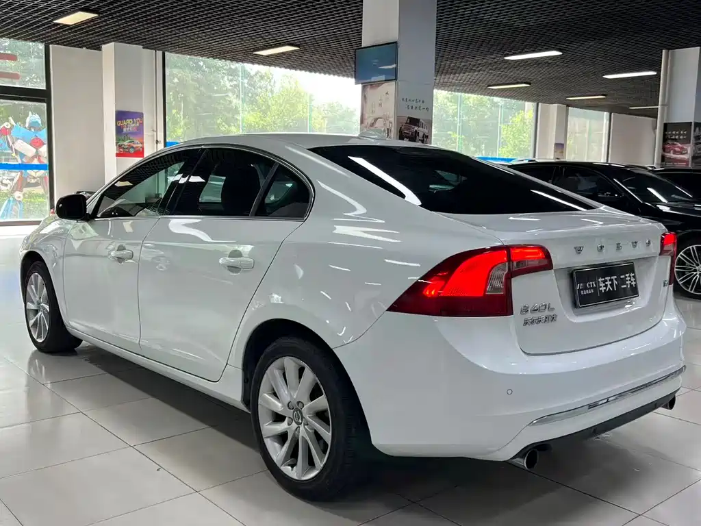Volvo S60 S60 L T4 Smart Vision