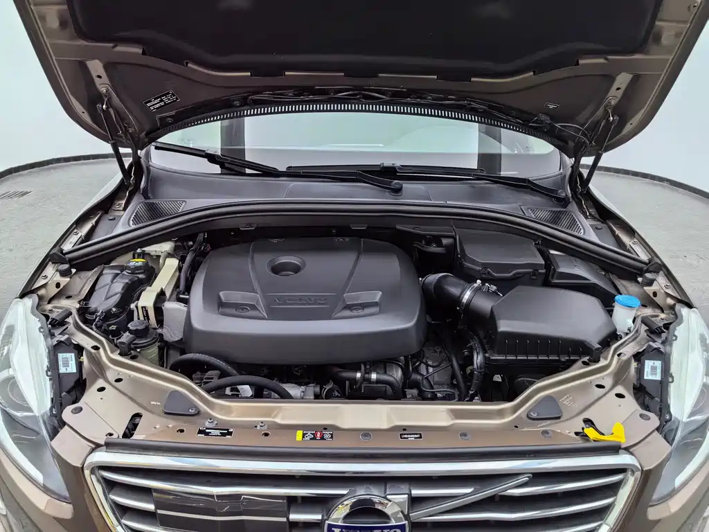 Volvo XC60 T5 AWD Smart Vision Upgraded