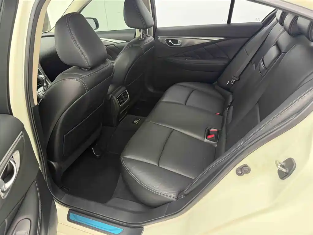 Infiniti Q50 L 2.0 T Joy