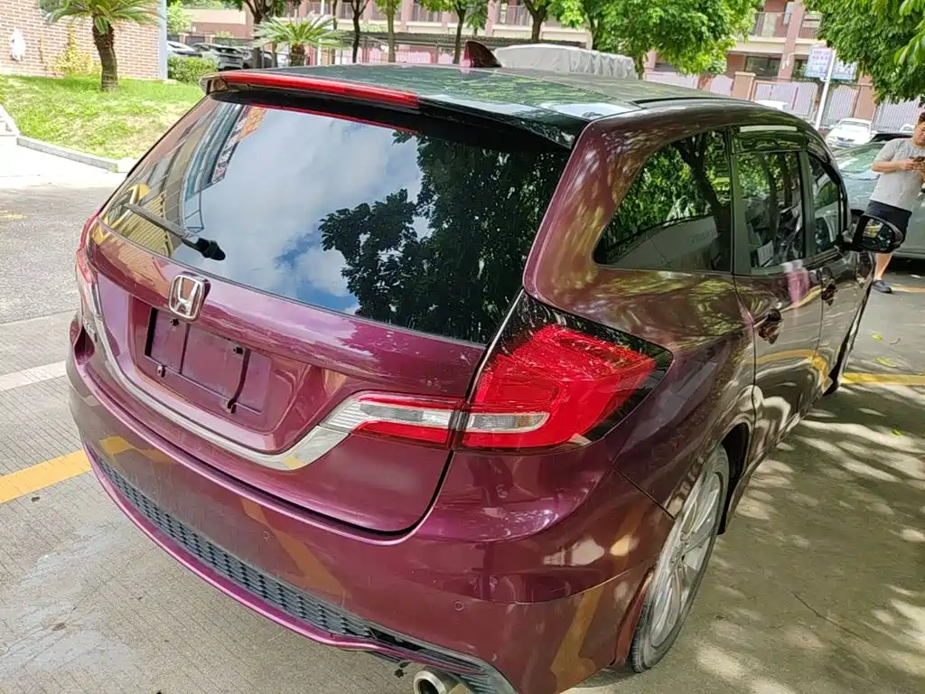 Jade 1.8 L Auto Comfort 5-seat