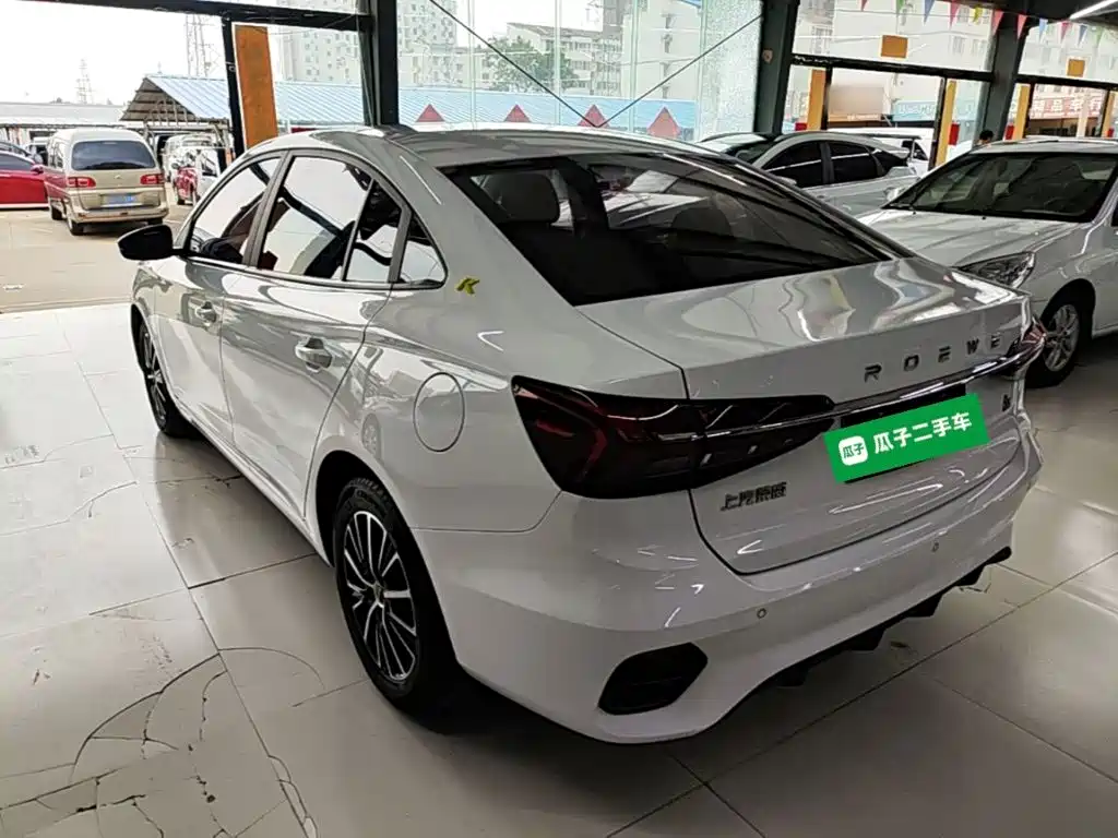 Roewe i5 1.5 L CVT Platinum