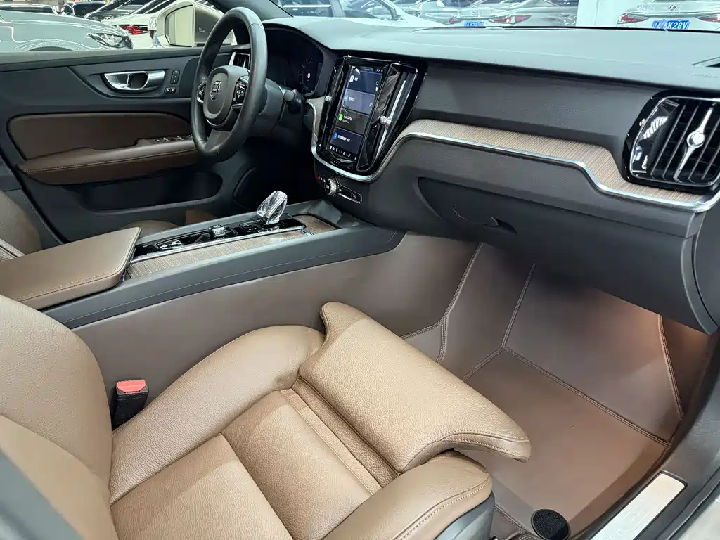 Volvo S60 B4 Smart Vision Luxury