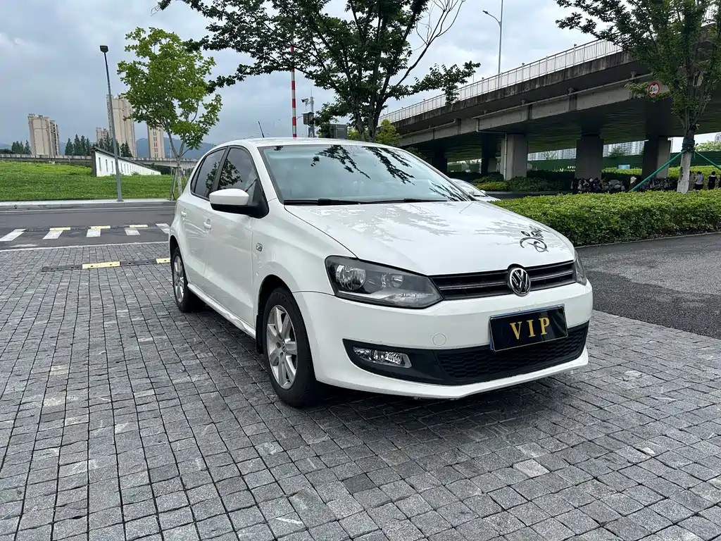 Polo 1.4 L Auto Comfort