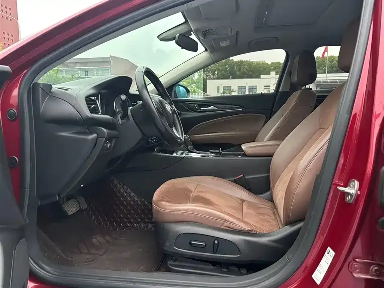 Buick Regal 20 T Elite CN-VI