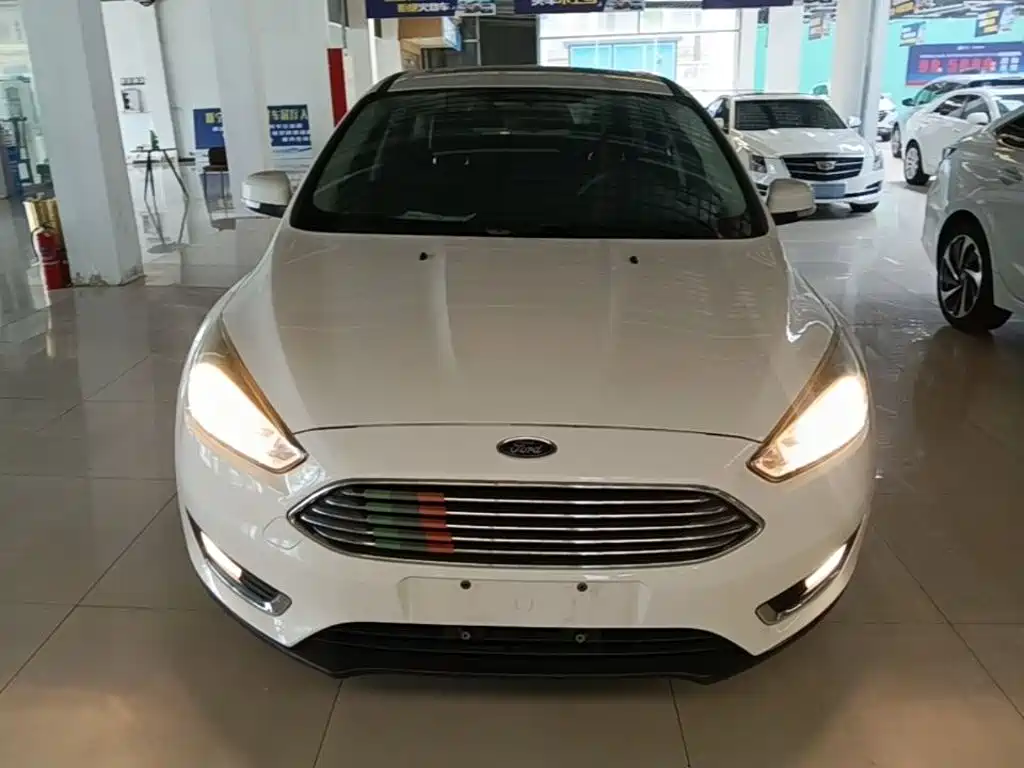 Focus Sedan 1.6 L Auto Style