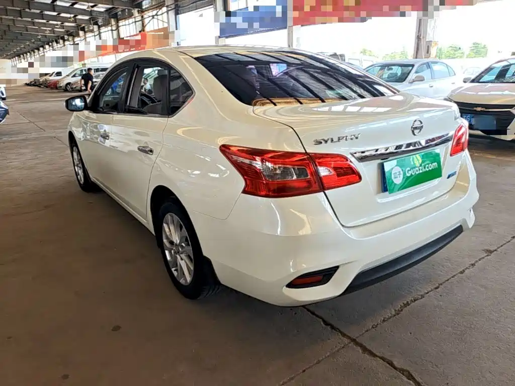 Sylphy 1.6 XV CVT Smart Enjoyment