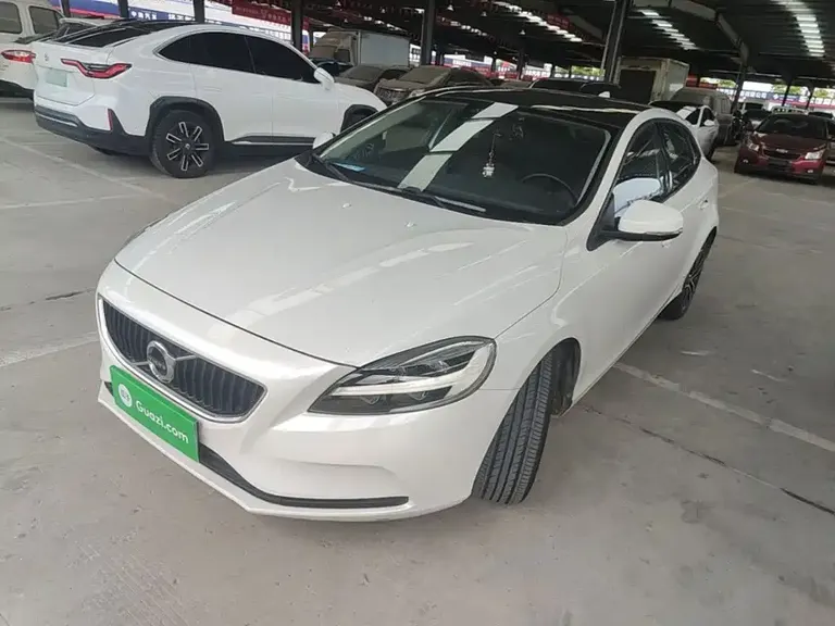 Volvo V40 T3 Smart Ease