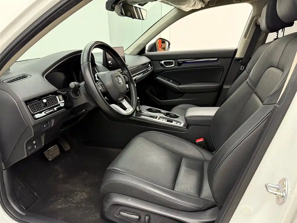 Integra 240 TURBO CVT Smart Enjoyment