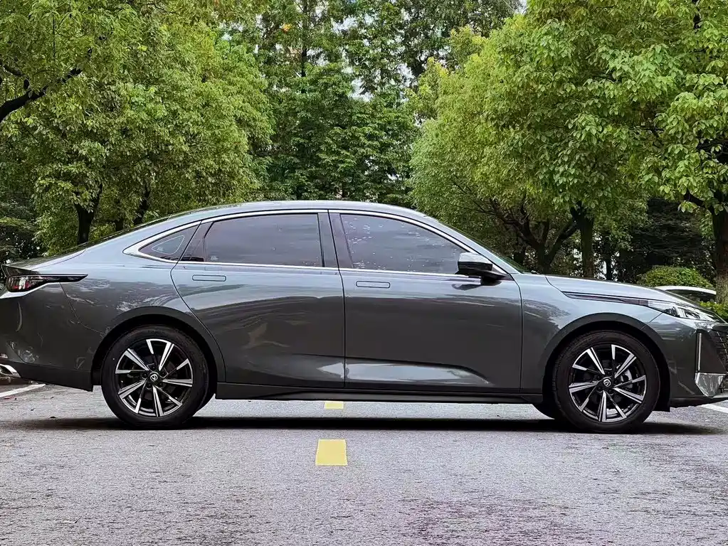 Eado 1.5 T GDI Auto Flagship