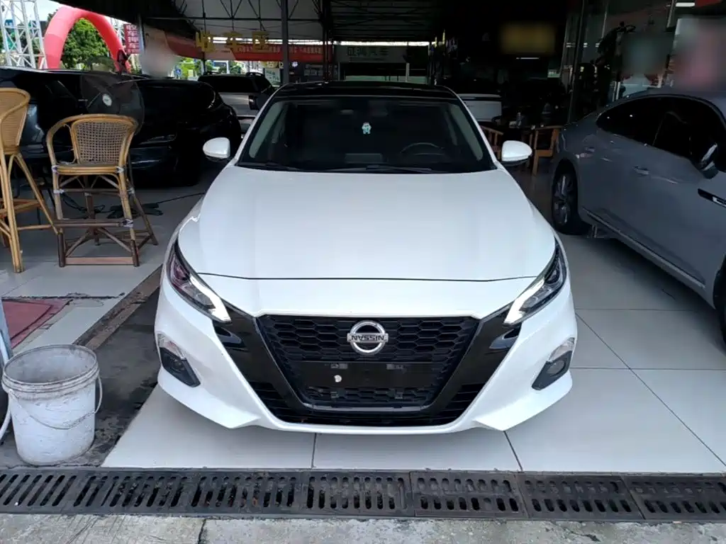 Teana 2.0 L XL Comfort
