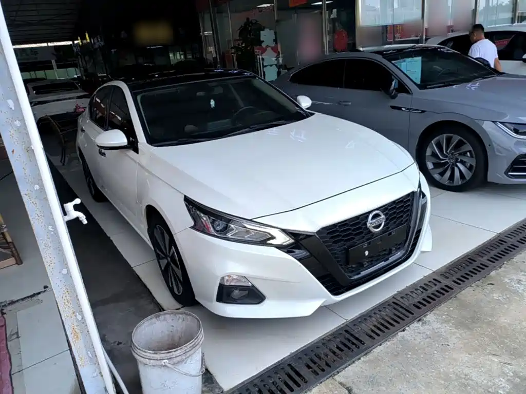 Teana 2.0 L XL Comfort