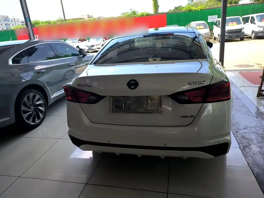 Teana 2.0 L XL Comfort