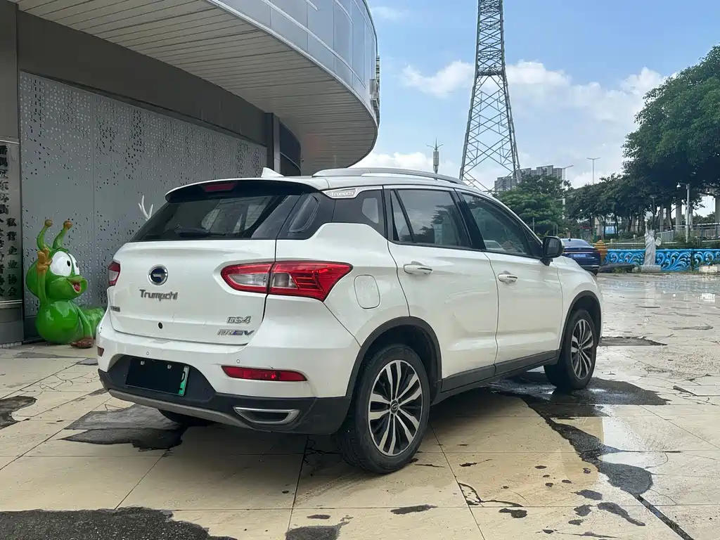 Trumpchi GS4 NEV 1.5 L PHEV Smart Enjoyment