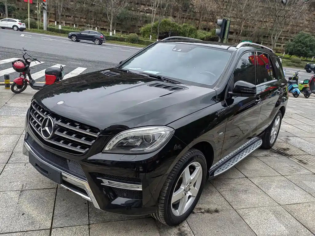 Mercedes-Benz M-Class ML 350 Luxury