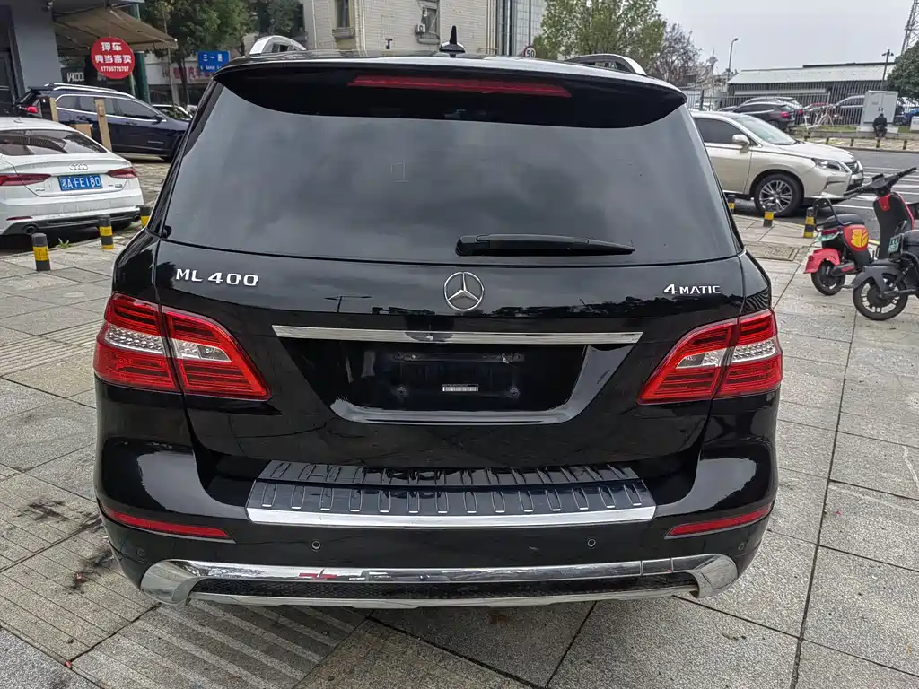 Mercedes-Benz M-Class ML 350 Luxury