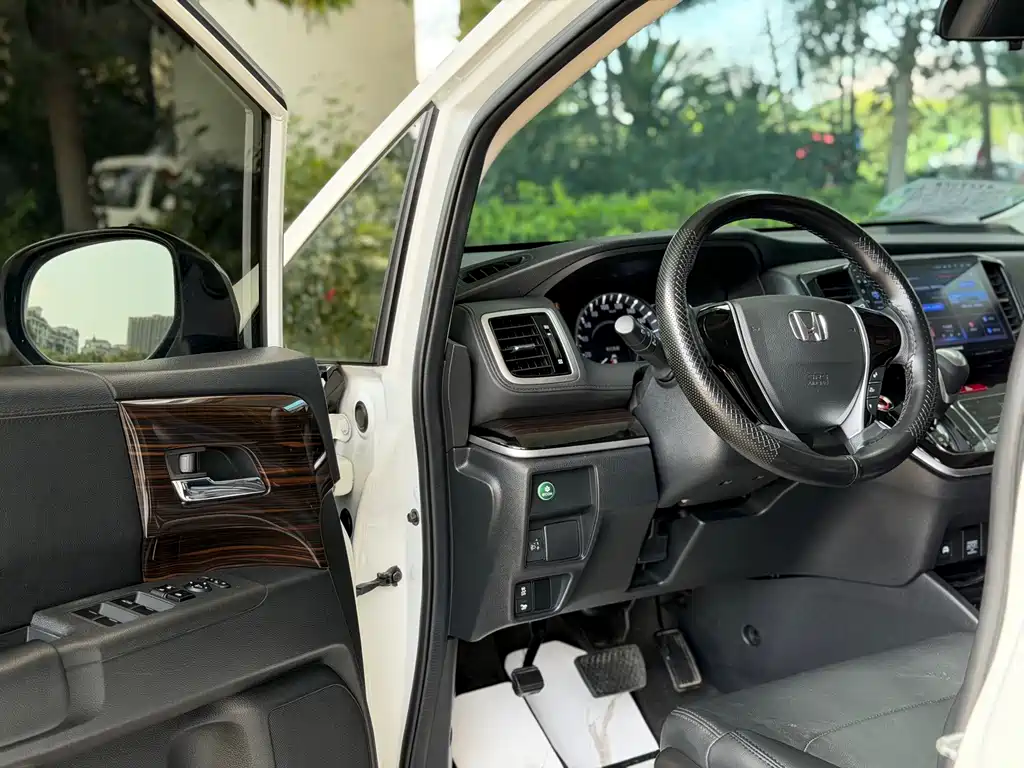 Odyssey 2.0 L Sharp· Comfort Enjoyment