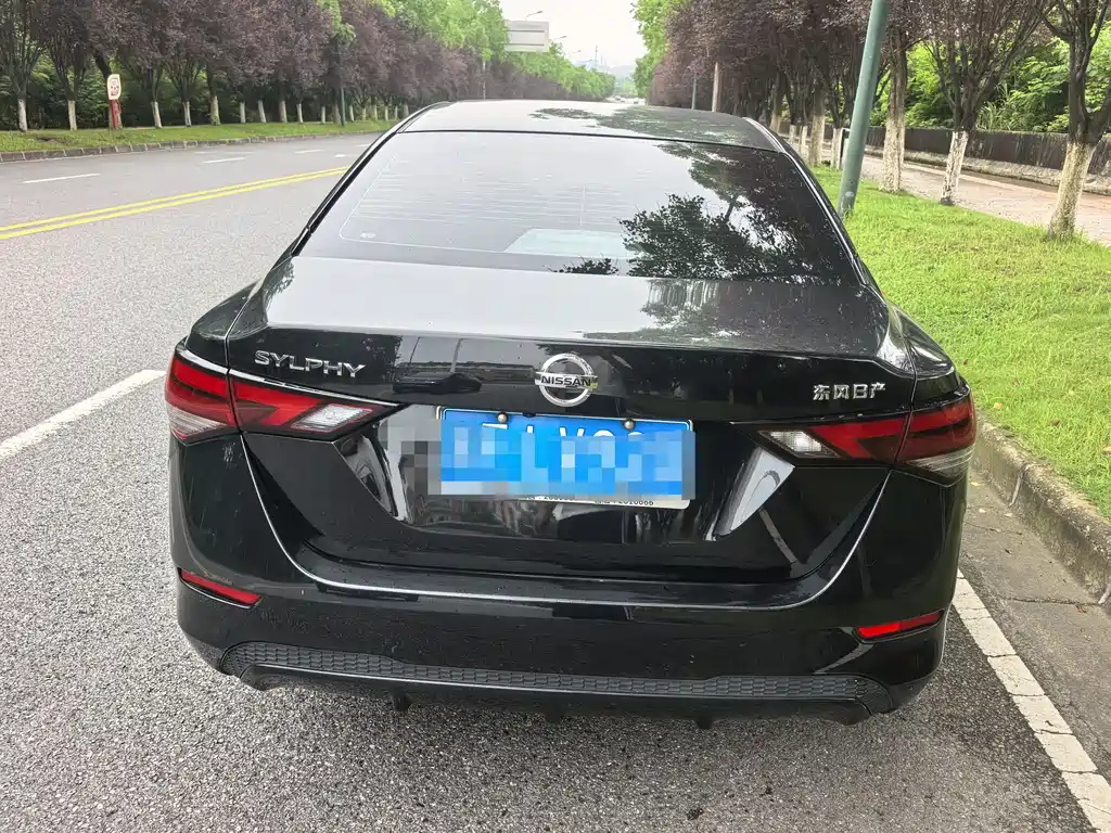 Sylphy 1.6 L XE CVT Comfort Enjoyment