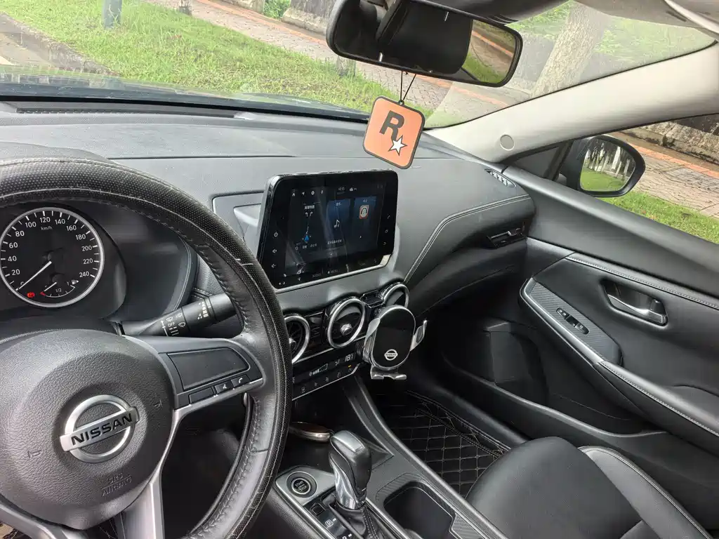 Sylphy 1.6 L XE CVT Comfort Enjoyment