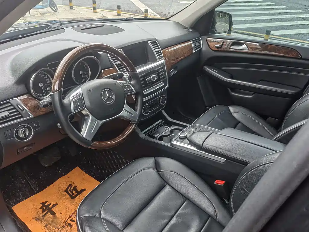 Mercedes-Benz M-Class ML 350 Luxury