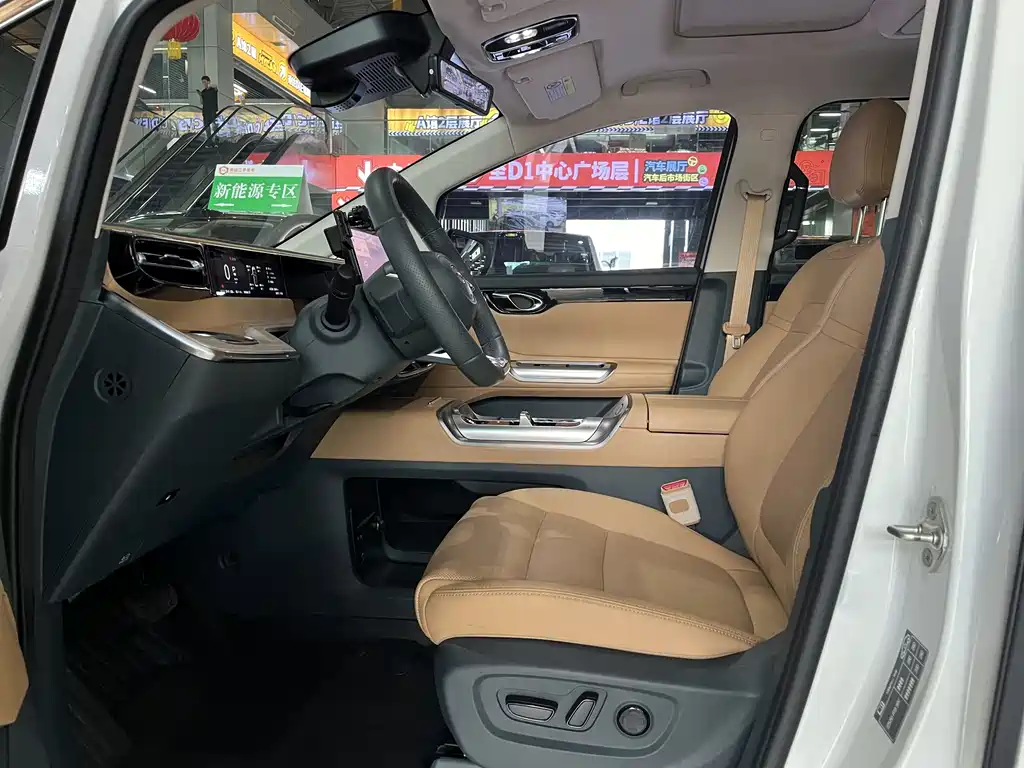 Trumpchi E8 NEV 传祺E8 PHEV 2024款 150 km MAX