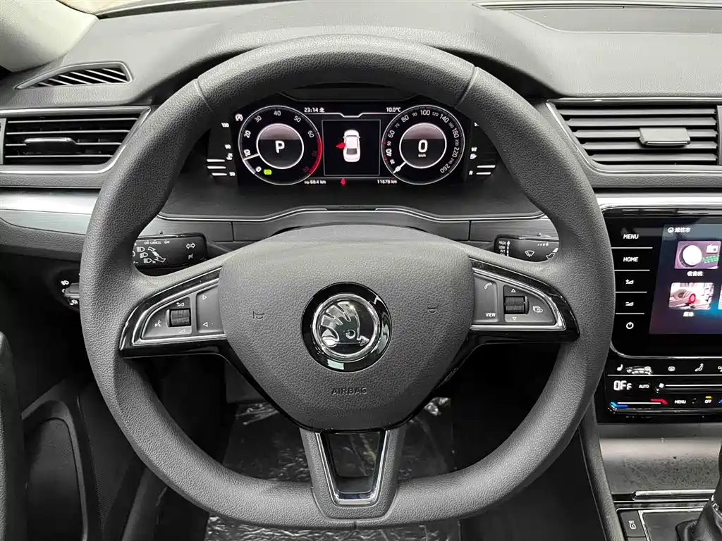 Superb Facelift TSI280 DSG Premium