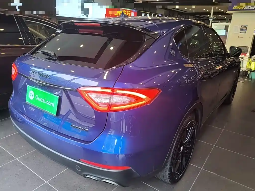 Levante 3.0 T Standard