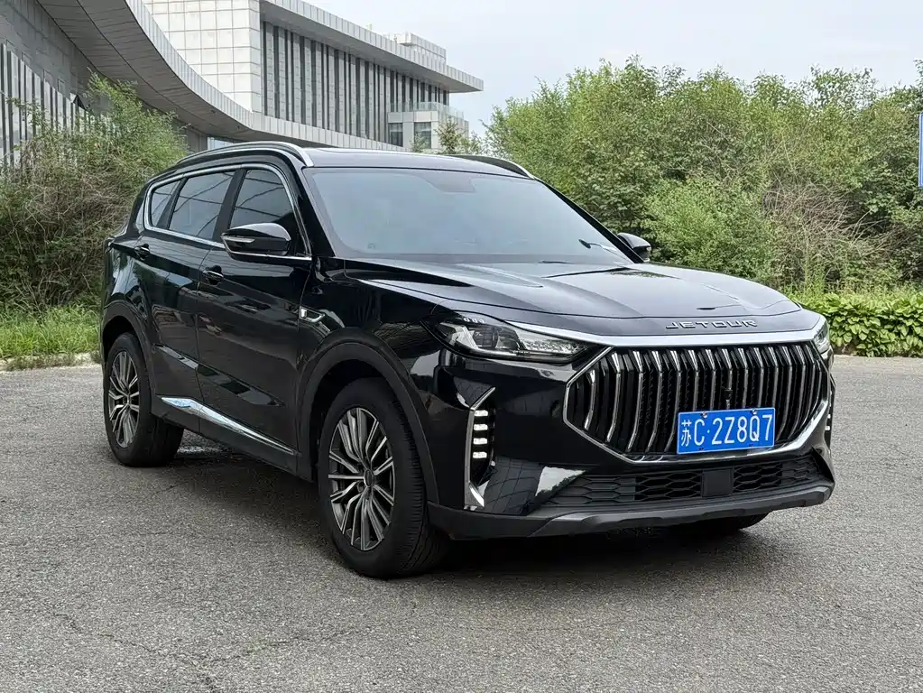 Jetour X70 PLUS 1.5 T DCT Brave PLUS 5-seat