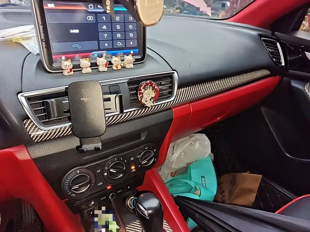 Mazda 3 Axela Sedan 1.5 L Auto Comfort