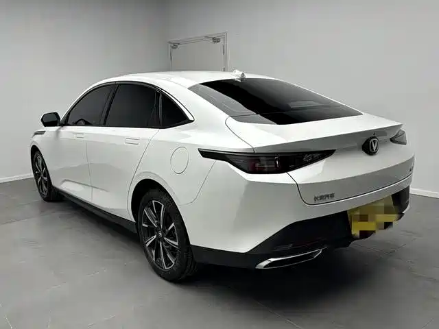 Eado 1.5 T GDI Auto Distinguished
