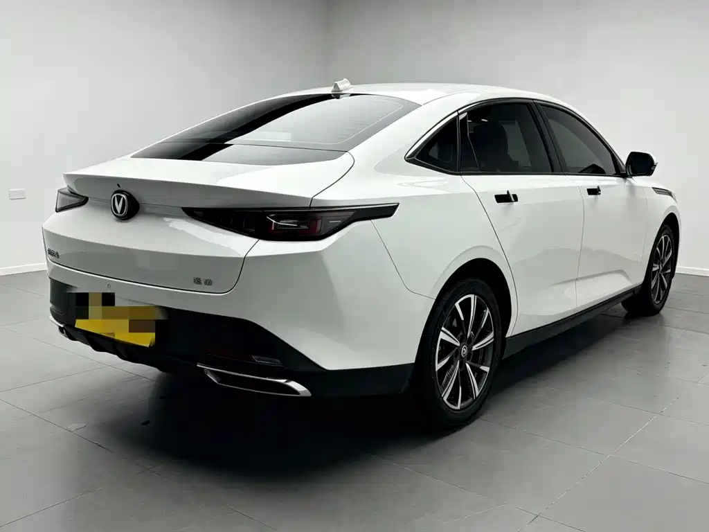 Eado 1.5 T GDI Auto Distinguished