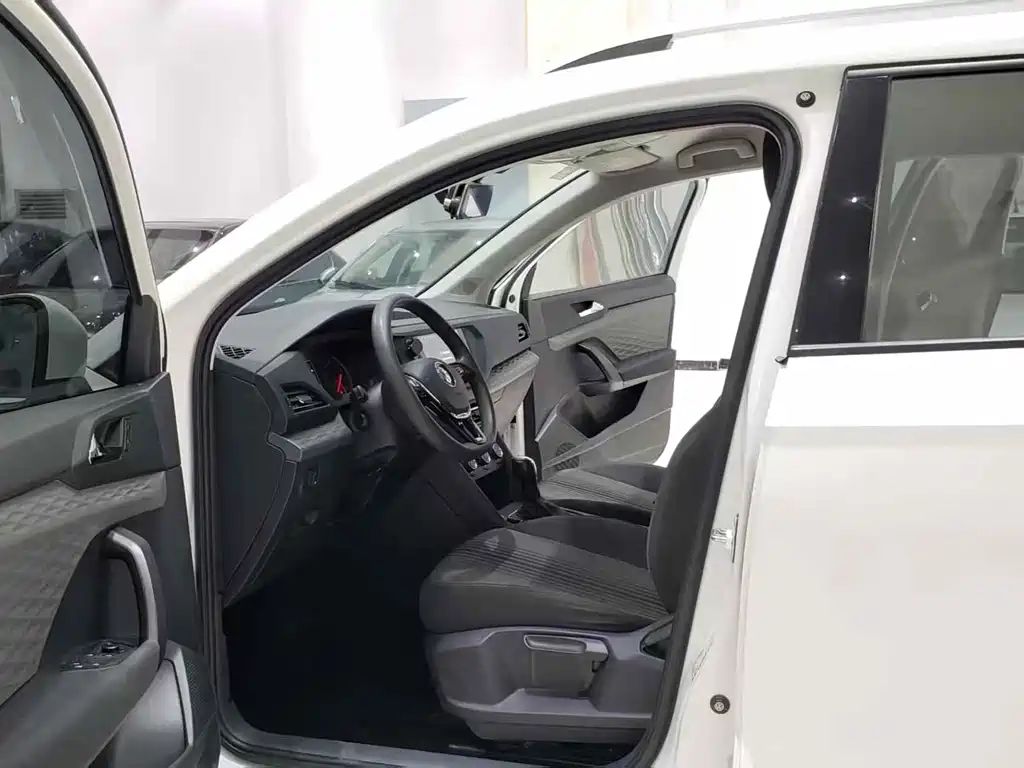 Tharu 280 TSI 2 WD Style CN-VI