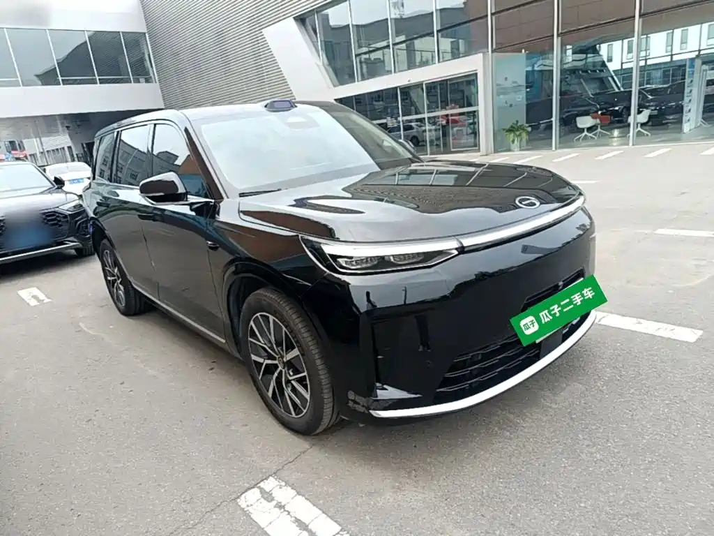 Trumpchi Xiangwang S9 Qiankun UItra 6-seat