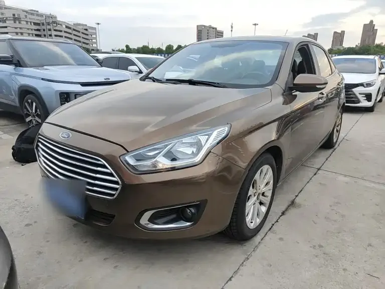 Ford Escort 1.5 L Auto Fashion